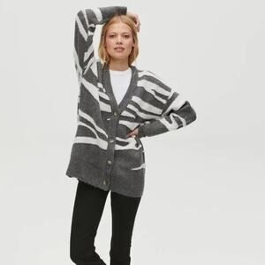 MICHAEL STARS Cardigan Sweater Gray and White Zebra Print Plus Size 1X NWOT